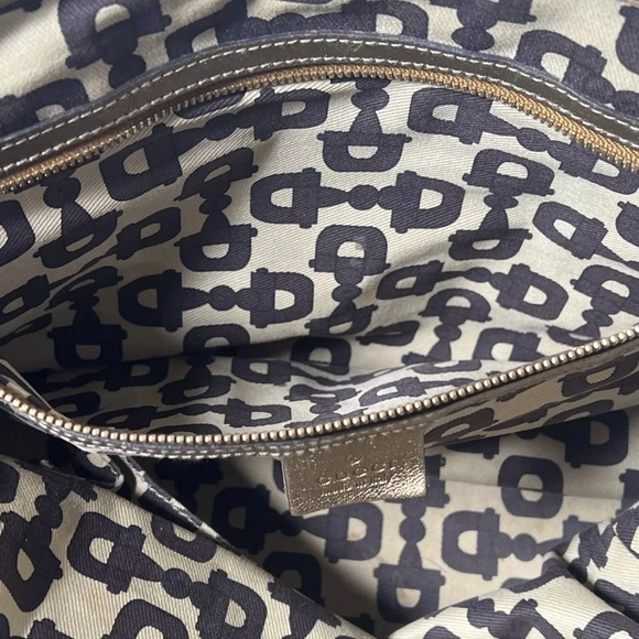 GUCCI Sherry Line Auth GG Pattern Gold Beige Canvas Leather Shoulder Tote Bag - Picture 14 of 16